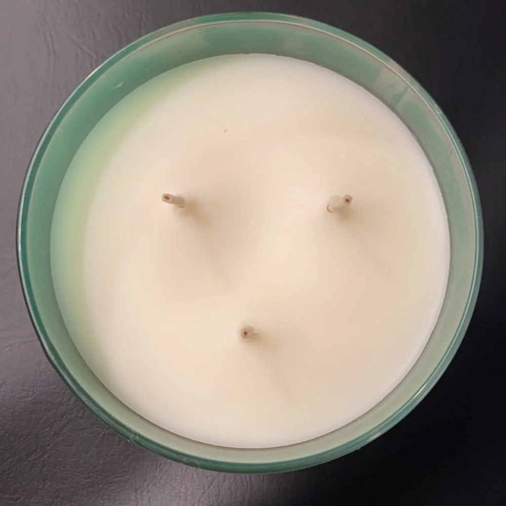 NEW: BERRY WAFFLE CONE 3 Wick Candle Candle Bath & Body Works Summer Ice Cream - Picture 6 of 13